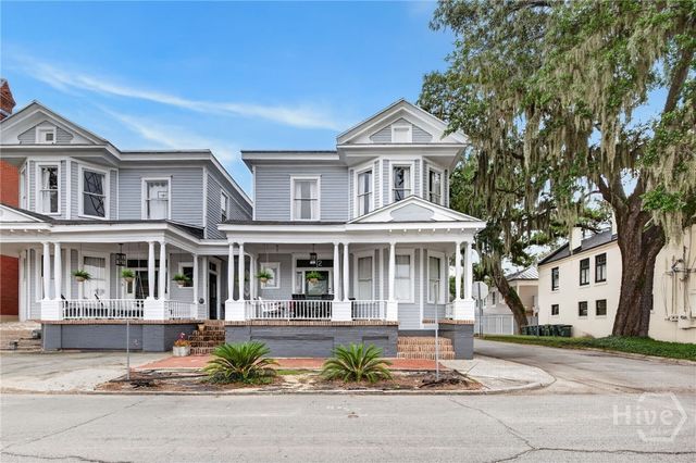 114 W Waldburg Street, Savannah, GA 31401