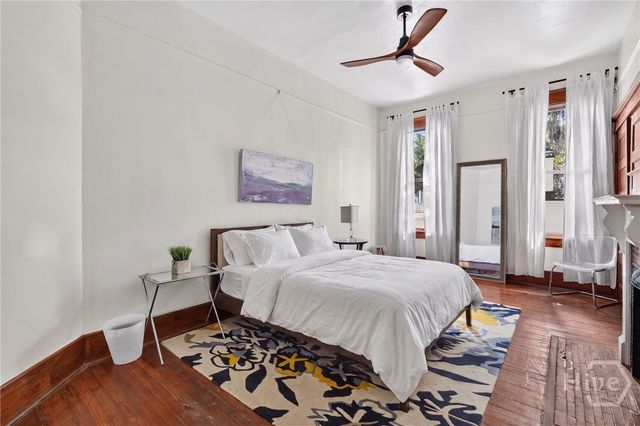 114 W Waldburg Street, Savannah, GA 31401