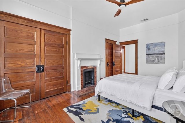 114 W Waldburg Street, Savannah, GA 31401