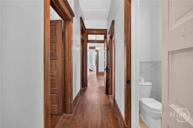 114 W Waldburg Street, Savannah, GA 31401