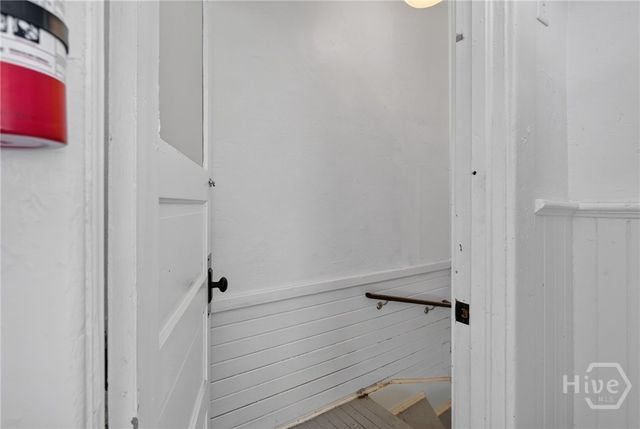 114 W Waldburg Street, Savannah, GA 31401