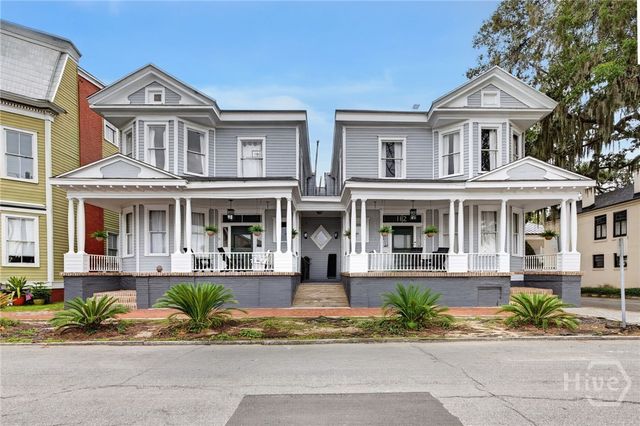 114 W Waldburg Street, Savannah, GA 31401