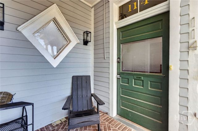 114 W Waldburg Street, Savannah, GA 31401