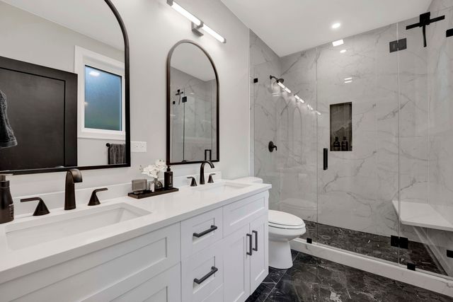 1109 W 16th Street 1, Chicago, IL 60608