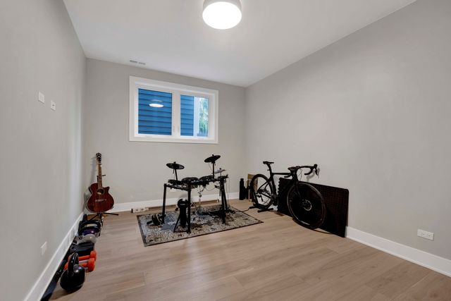 1109 W 16th Street 1, Chicago, IL 60608