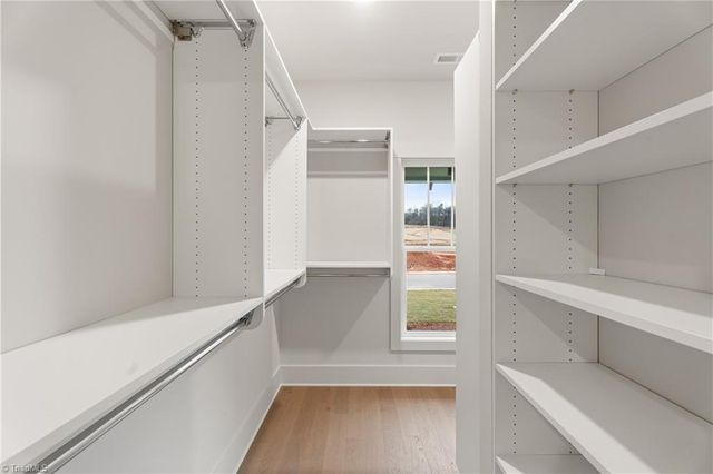 1353 Maple Chase Lane, Winston-salem, NC 27106