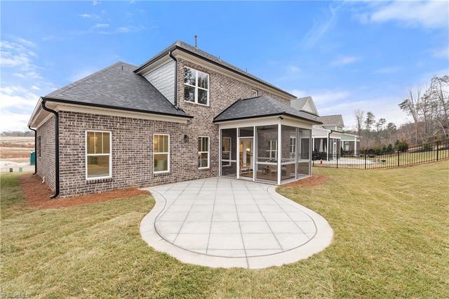 1353 Maple Chase Lane, Winston-salem, NC 27106