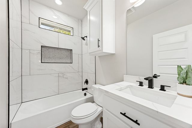 310 Cottonwood, Leonard, TX 75452