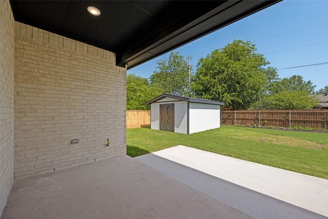 310 Cottonwood, Leonard, TX 75452
