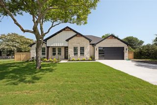 310 Cottonwood, Leonard, TX 75452