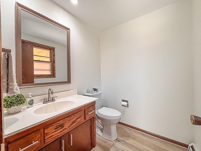W267N7141 White Oak DRIVE, Sussex, WI 53089