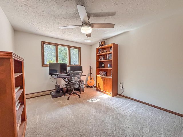 W267N7141 White Oak DRIVE, Sussex, WI 53089