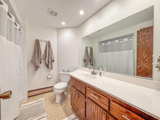 W267N7141 White Oak DRIVE, Sussex, WI 53089
