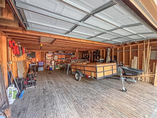 W267N7141 White Oak DRIVE, Sussex, WI 53089