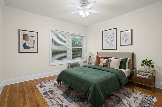 1426 E Hyde Park Boulevard 2, Chicago, IL 60615