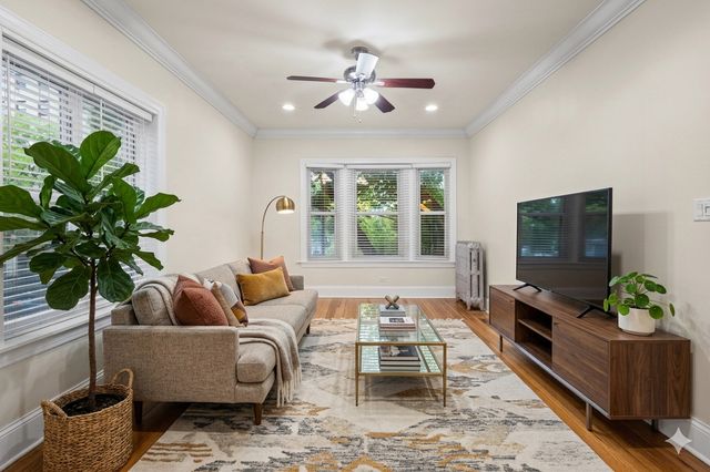 1426 E Hyde Park Boulevard 2, Chicago, IL 60615