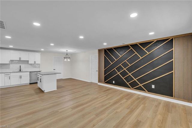 2415 Chesapeake CIR, Chesapeake, VA 23324