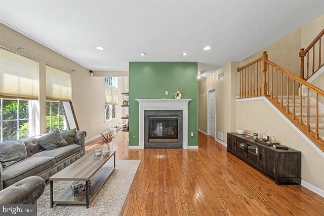 684 JUPITER HILLS LN, Egg Harbor City, NJ 08215