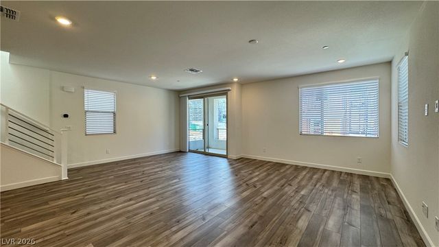 1429 Whistling Kite Street, Las Vegas, NV 89144