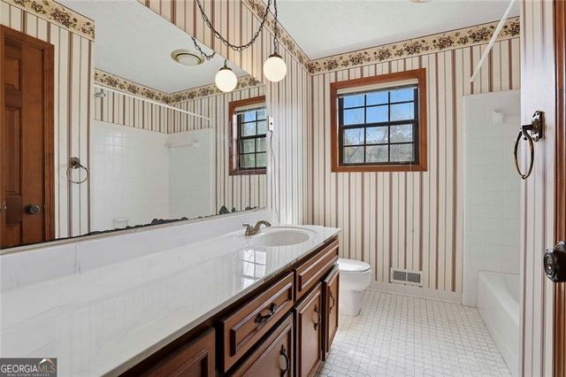 195 Deer Forest Trail, Fayetteville, GA 30214