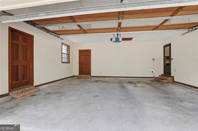 195 Deer Forest Trail, Fayetteville, GA 30214