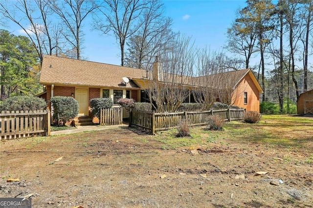 195 Deer Forest Trail, Fayetteville, GA 30214