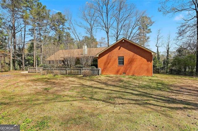 195 Deer Forest Trail, Fayetteville, GA 30214