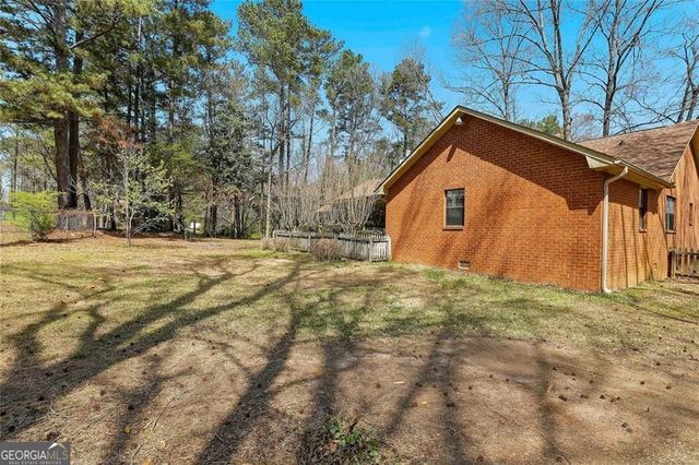 195 Deer Forest Trail, Fayetteville, GA 30214