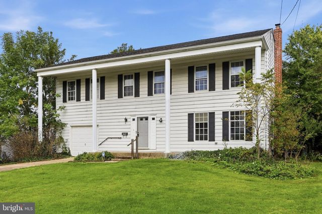 228 MIMOSA DR, Cherry Hill, NJ 08003