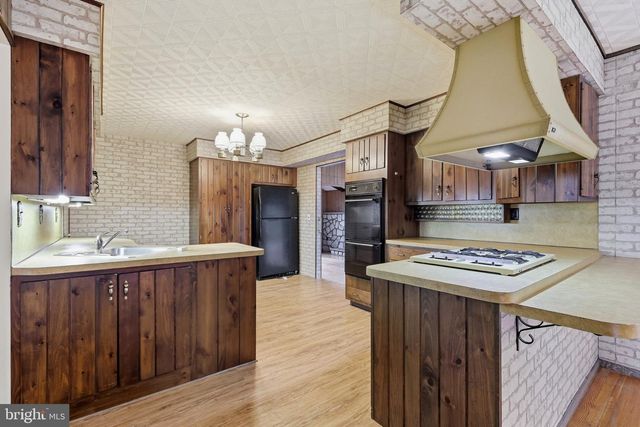 228 MIMOSA DR, Cherry Hill, NJ 08003