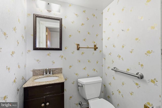 228 MIMOSA DR, Cherry Hill, NJ 08003