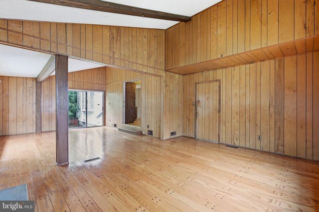 228 MIMOSA DR, Cherry Hill, NJ 08003