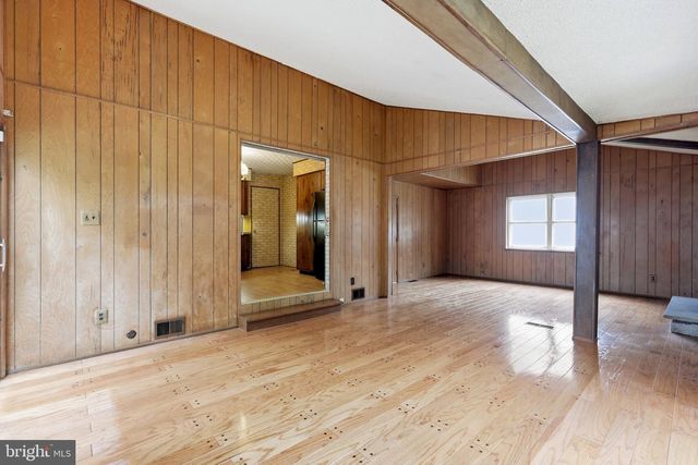 228 MIMOSA DR, Cherry Hill, NJ 08003