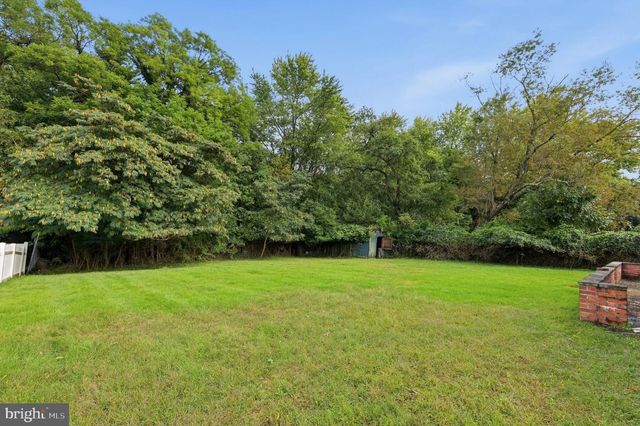 228 MIMOSA DR, Cherry Hill, NJ 08003
