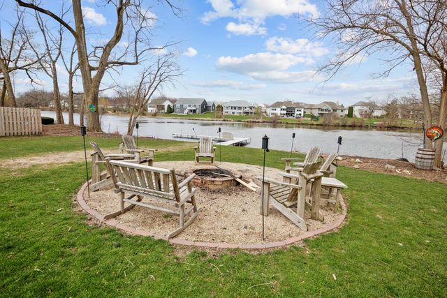 2530 N River ROAD, Waterford, WI 53185