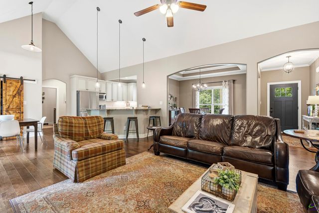 113 Oakwood Drive, Forsyth, GA 31029