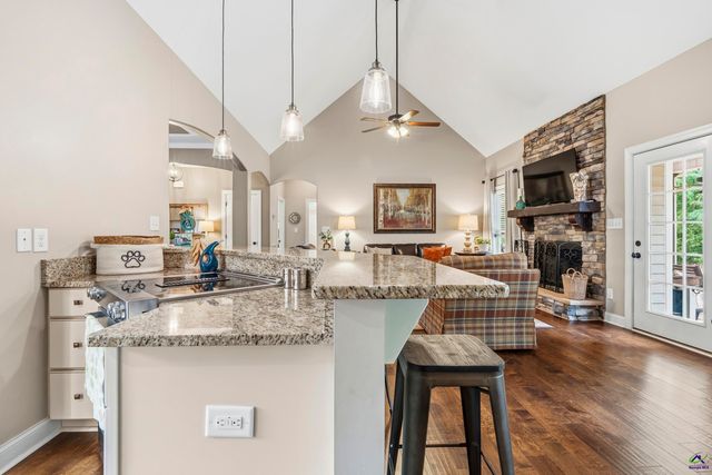 113 Oakwood Drive, Forsyth, GA 31029