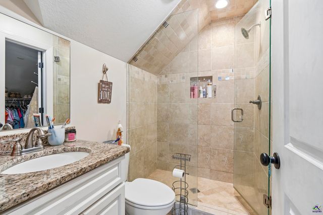 113 Oakwood Drive, Forsyth, GA 31029