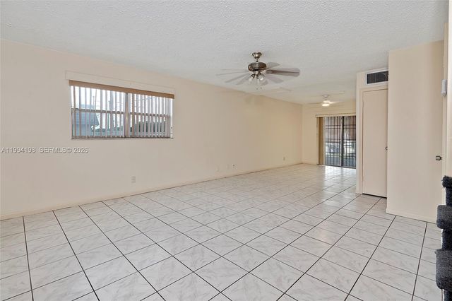 5415 NW 27th St A1, Lauderhill, FL 33313