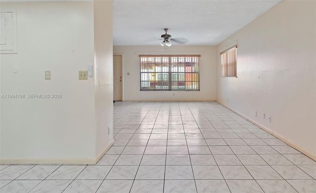 5415 NW 27th St A1, Lauderhill, FL 33313