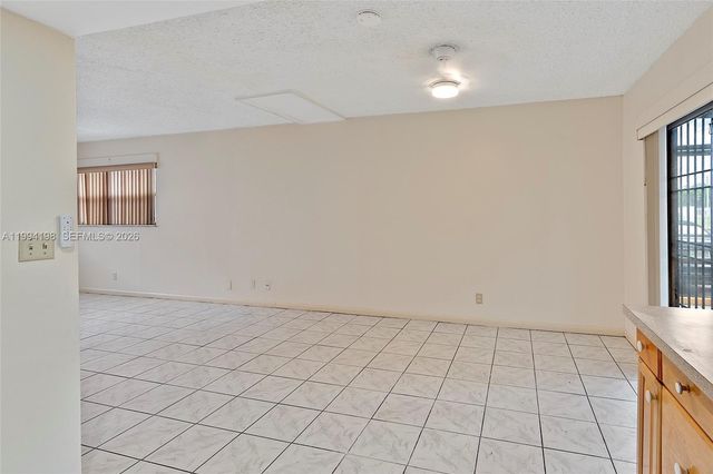 5415 NW 27th St A1, Lauderhill, FL 33313