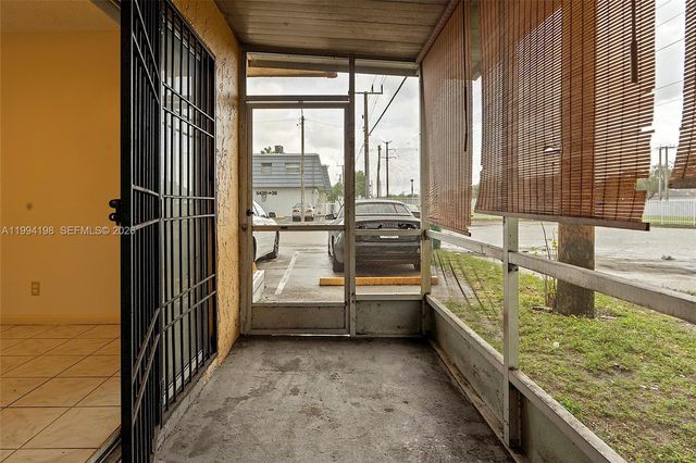 5415 NW 27th St A1, Lauderhill, FL 33313