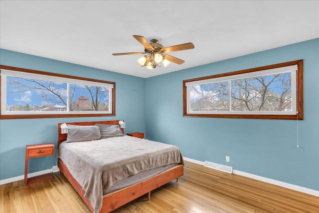 609 E Sunnycrest Court, Urbana, IL 61801