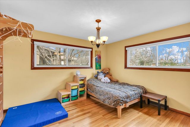 609 E Sunnycrest Court, Urbana, IL 61801