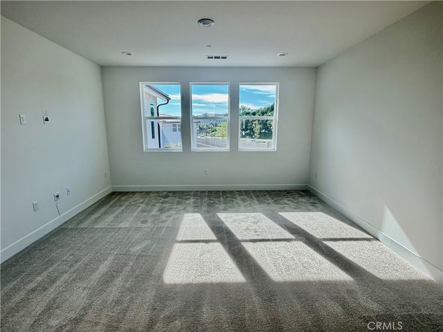 101 Chapman, Lake Forest, CA 92630