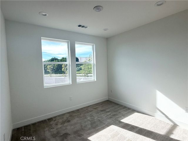 101 Chapman, Lake Forest, CA 92630