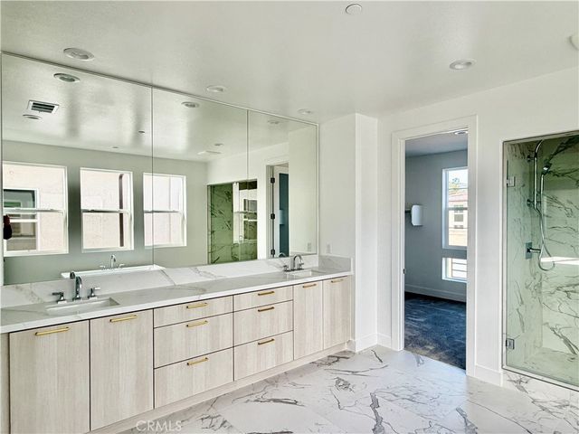 101 Chapman, Lake Forest, CA 92630