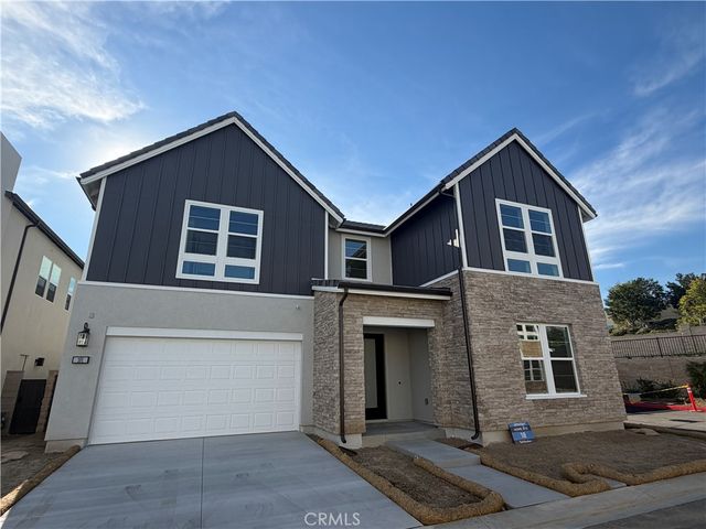 101 Chapman, Lake Forest, CA 92630