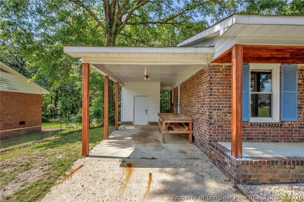 130 S Ingleside Drive, Fayetteville, NC 28314 — photo 5