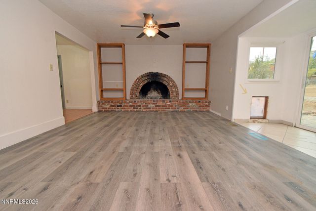 8700 Aquifer Way, Reno, NV 89506